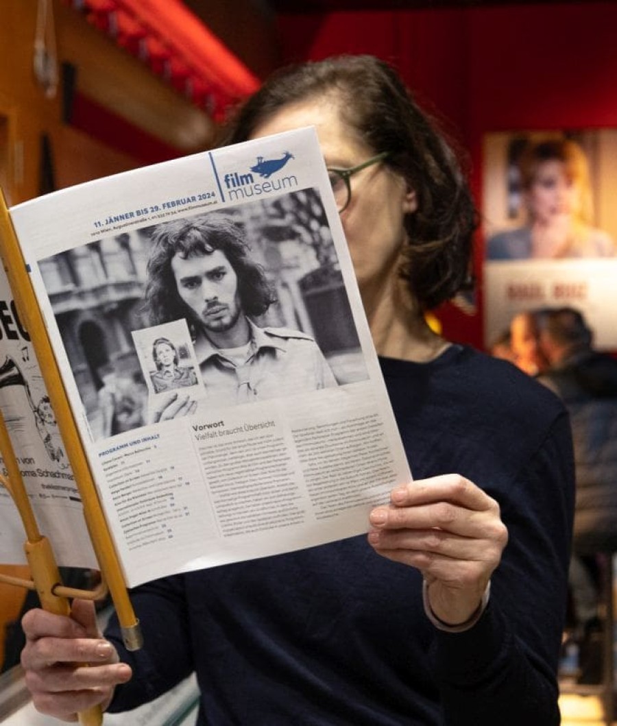 Das Programmheft im neuen Format (Foto: ÖFM © Eszter Kondor)