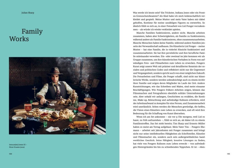 Doppelseite aus dem Buch Lisl Ponger: Semiotische Geister / Semiotic Ghosts