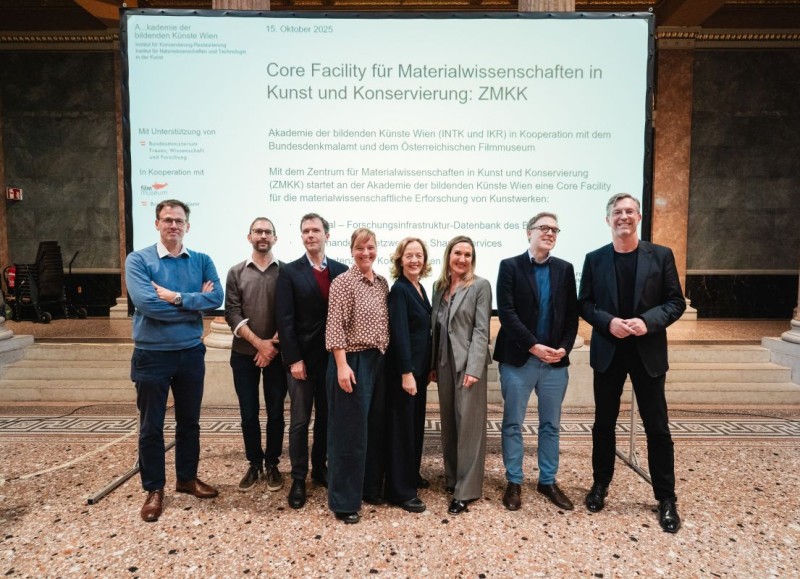 Vertreter*innen der Partnerinstitutionen beim Kick Off der Core Facility ZMKK am 15. Oktober 2025 in der Akademie der bildenden Künste Wien (Foto: eSeL.at - Robert Puteanu)