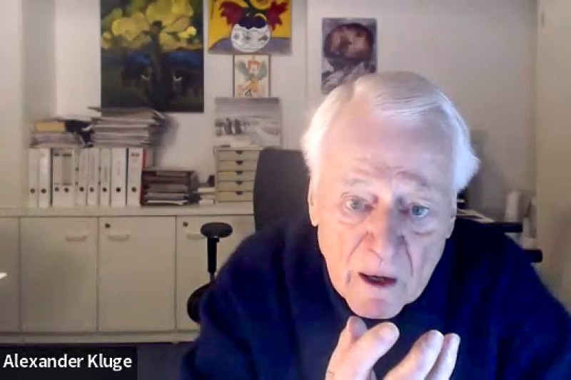 Alexander Kluge im Zoom-Gespräch