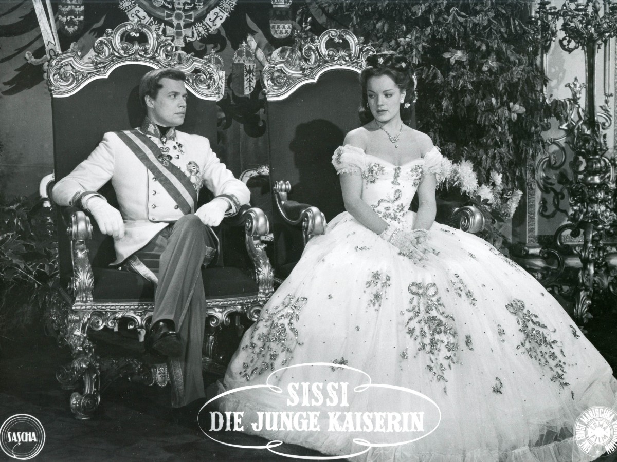 Sissi, die junge Kaiserin (1956) in der Ausstellung "Photo/Politics/Austria" im mumok