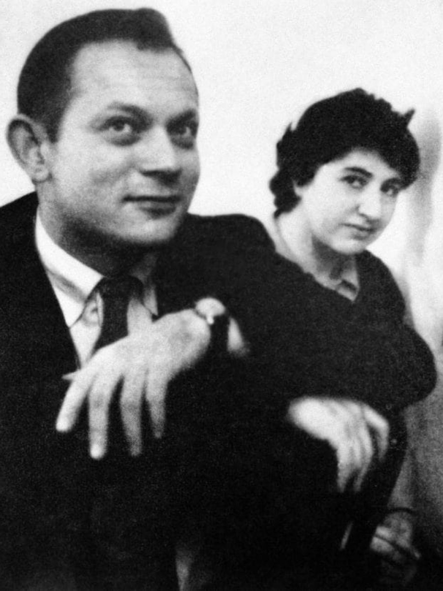 Amos and Marcia Vogel at Cinema 16, 1955 © Peter Martin (The Estate of Amos Vogel)