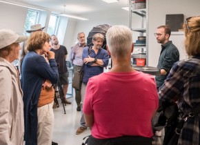 Führung durch das Filmmuseum LAB, Juli 2025 (Foto: ÖFM © Eszter Kondor)