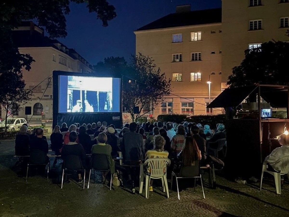 Filmprogramm mit Amateur*innen-Aufnahmen aus Ottakring im Rahmen von Volxkino & SOHO in Ottakring, Juni 2025 © Birgitt Wagner