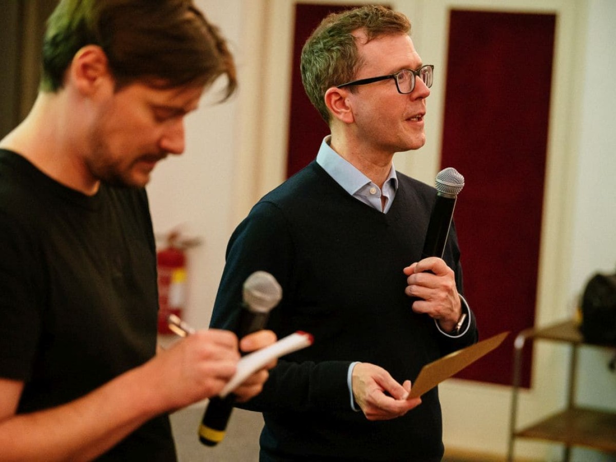 David Havas (NFA) und Michael Loebenstein bei der Einführung zum Programm "Maria Lassnig: Films in progress" im Kino Ponrepo / Národní filmový archiv, Februar 2026 © Jan Hromadko
