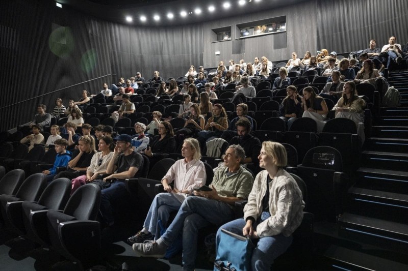 Filmvorführung Rollercoaster of Emotions im Rahmen von Jugendliche Programmieren 2025Schülerinnen der Klasse 3AB des BRG Wien III Boerhaavegasse im Rahmen von Jugendliche Programmieren 2025 (© Vienna Shorts, Peter Griesser)