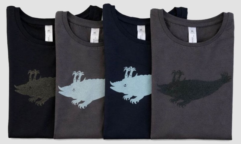 Langarmshirts schwarz und anthrazit mit Filmmuseums-Logo in unterschiedlichen Farben